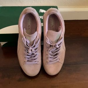 Light purple pumas, size 6.5y